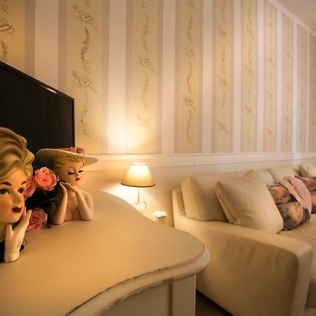 Casa Di Charme "Rosa-Rosae" Apartman Verona Kültér fotó