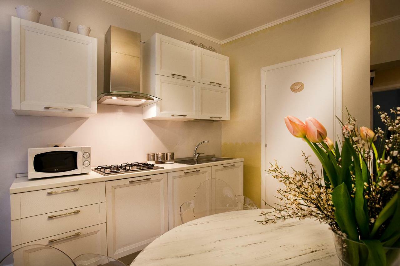 Casa Di Charme "Rosa-Rosae" Apartman Verona Kültér fotó