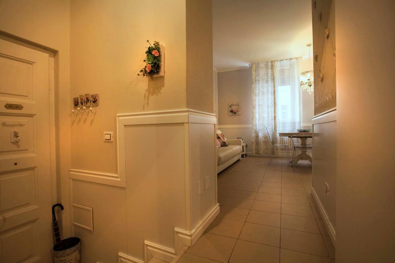 Casa Di Charme "Rosa-Rosae" Apartman Verona Kültér fotó